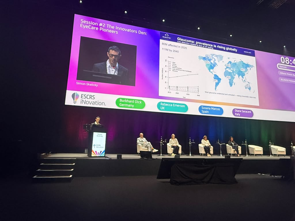 A/Prof Simon Skalicky presenting at the Innovators Den, ESCRS iNovation Day 2026, London